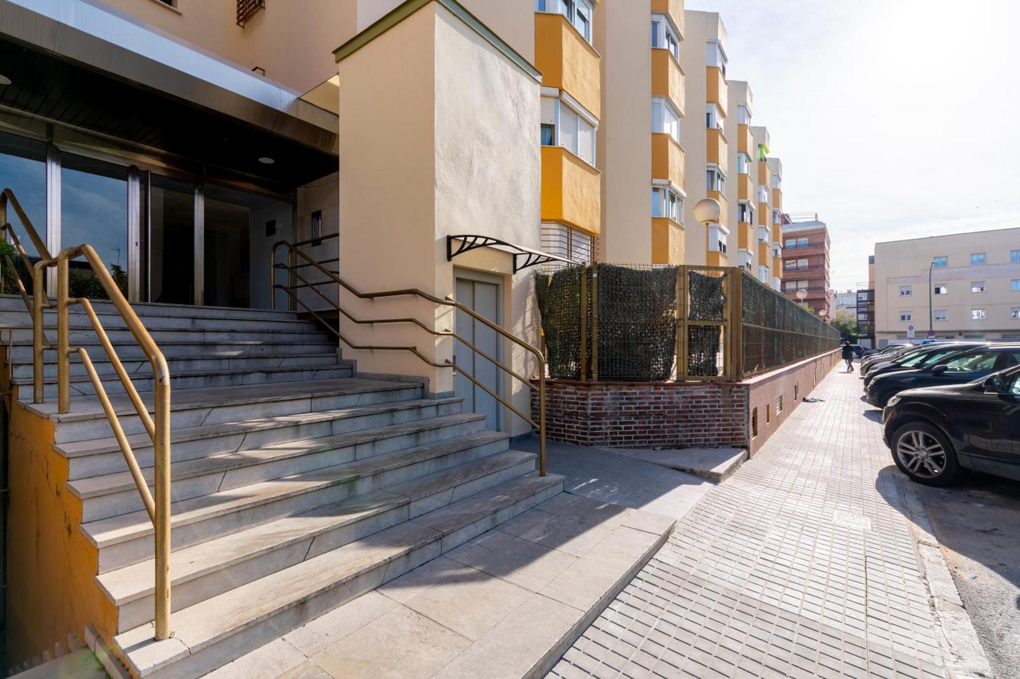 Diseno Y Comodidad En Bami Sevilla Exterior foto